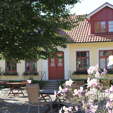 Blasingsborgs Gardshotell Pa Oesterlen Kivik Buitenkant foto